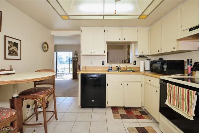 $145,000 | 4728 Orange Grove Boulevard, Unit 3, North Fort Myers, FL 33903