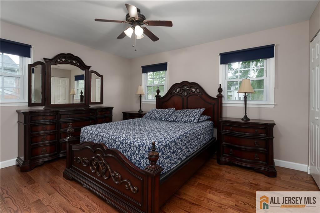 2025 Oak Tree Road Edison, NJ 08820 - Photo 15 of 29