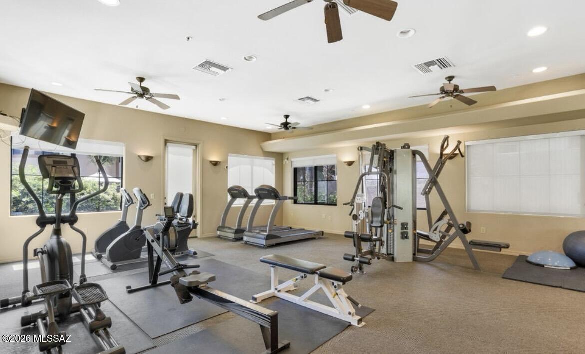 2550 East River Road, Unit 4204 Tucson, AZ 85718 - Photo 34 of 36 a view of a room with gym equipment