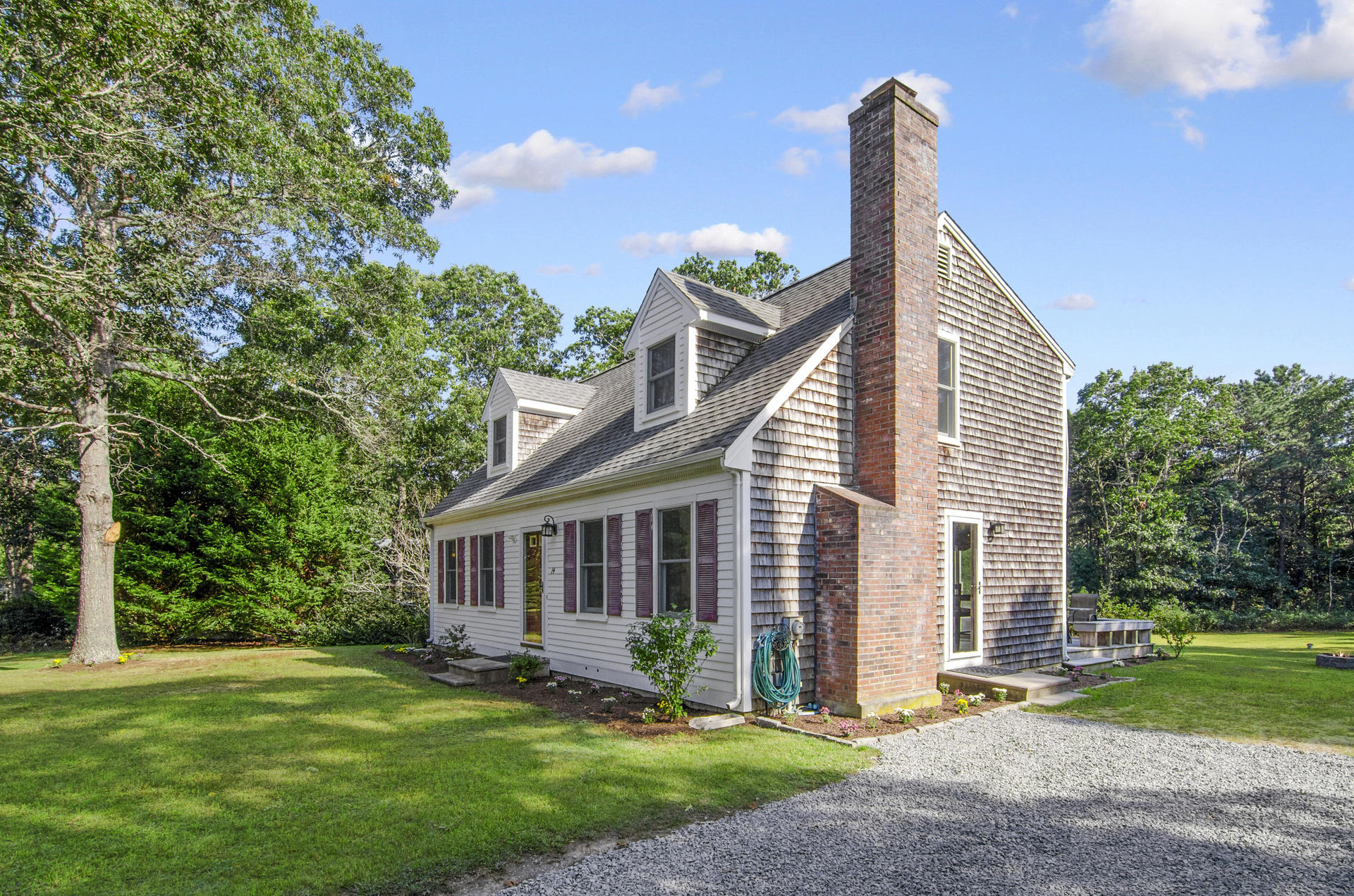 14 Saddleback Road Mashpee, MA 02649 - Photo 3 of 20 002-photo--7522543