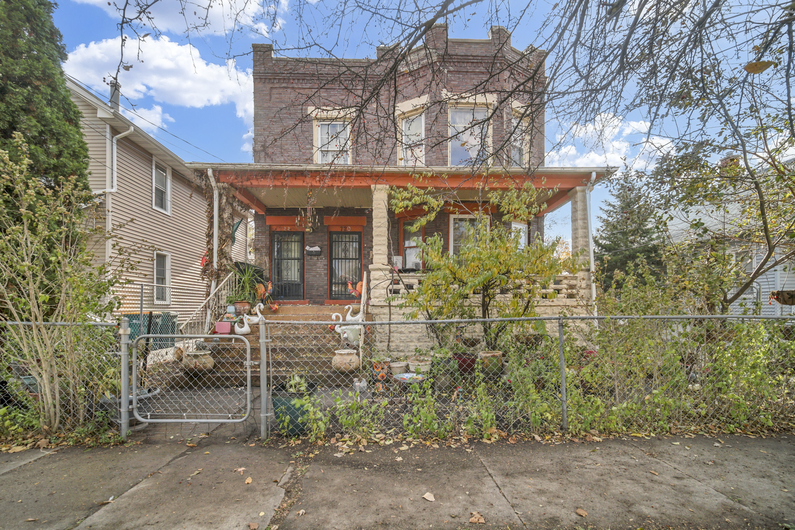 720 Meeker Avenue Joliet, IL 60432 - Photo 3 of 20 a view of a pathway with a patio