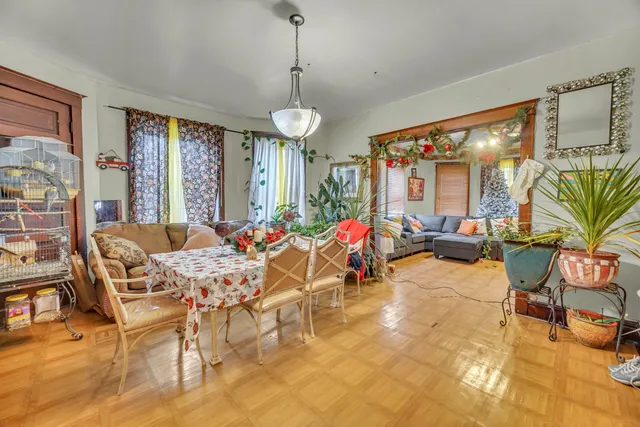 a view of a livingroom and dining room