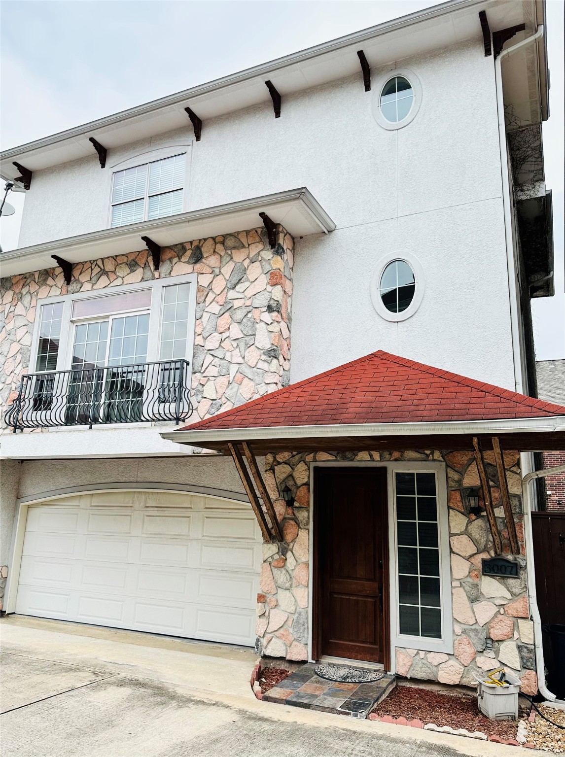 a view of a house with a patio