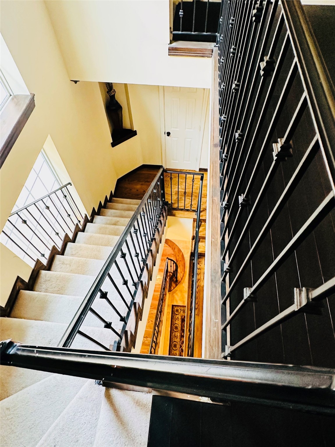 6324 Fairdale Lane, Unit 3007 Houston, TX 77057 - Photo 23 of 24 a view of an outdoor space