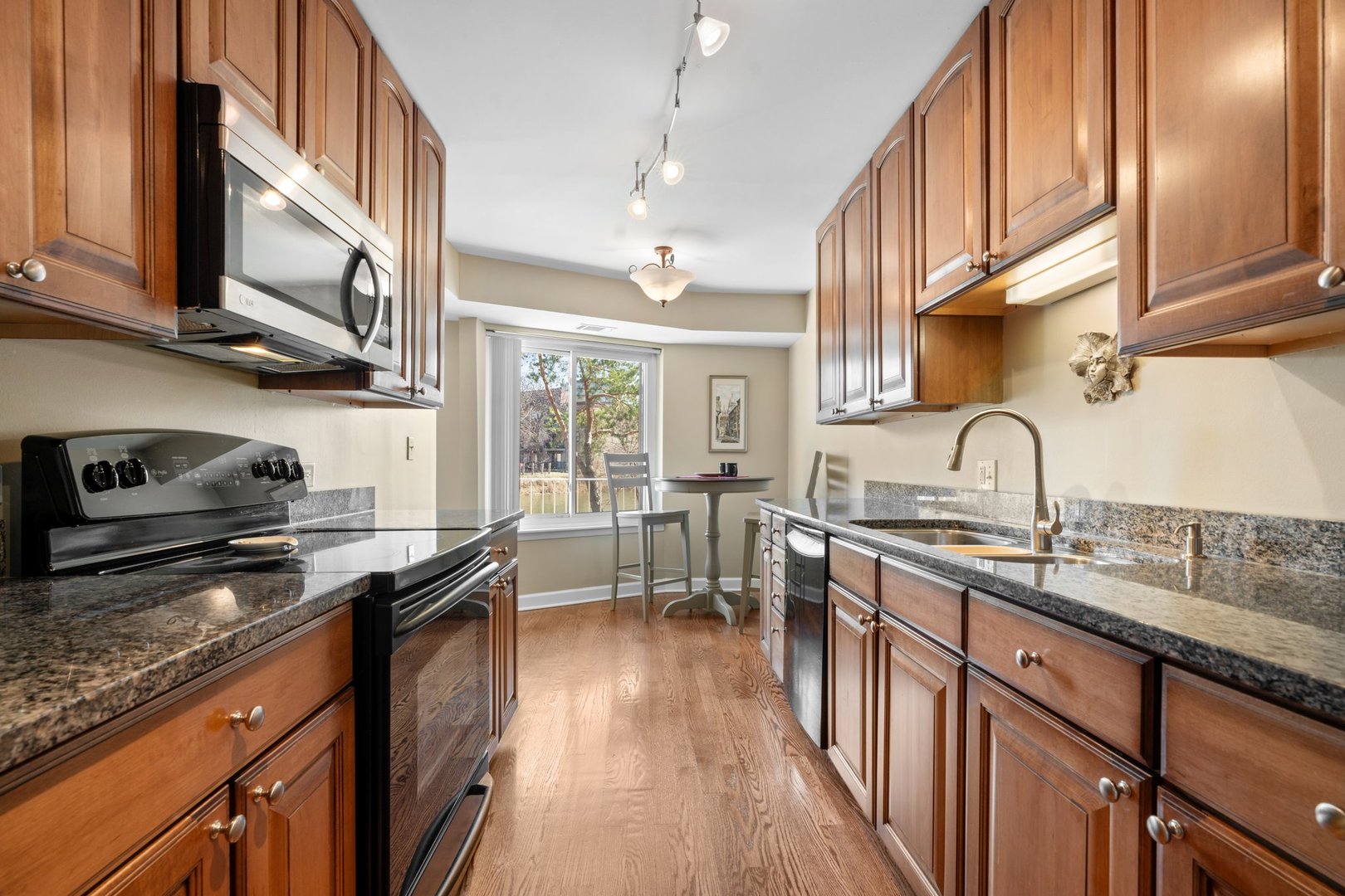 5450 Astor Lane, Unit 117 Rolling Meadows, IL 60008 - Photo 8 of 22