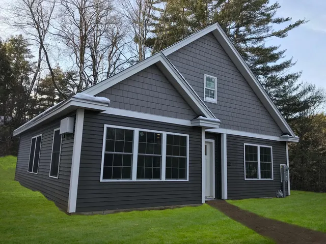 $2,575 | 76 Judy's Way, Unit 76JW, Laconia, NH 03246