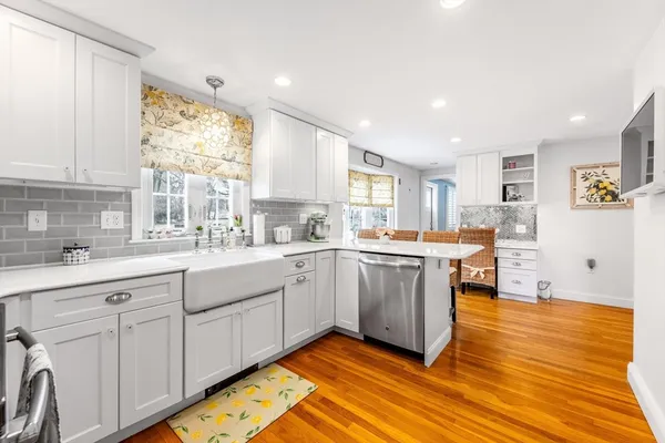 $699,000 | 4 Magnolia Terrace, Stoneham, MA 02180