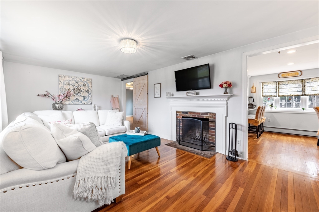 4 Magnolia Terrace Stoneham, MA 02180 - Photo 6 of 20