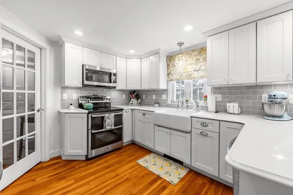 $699,000 | 4 Magnolia Terrace, Stoneham, MA 02180