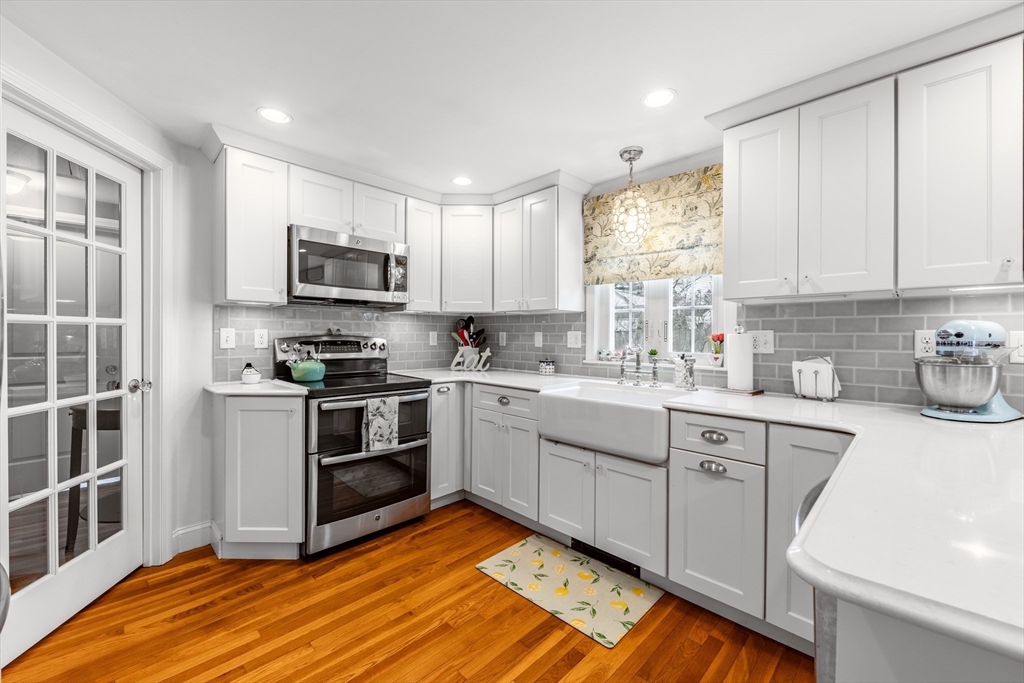 4 Magnolia Terrace Stoneham, MA 02180 - Photo 9 of 20