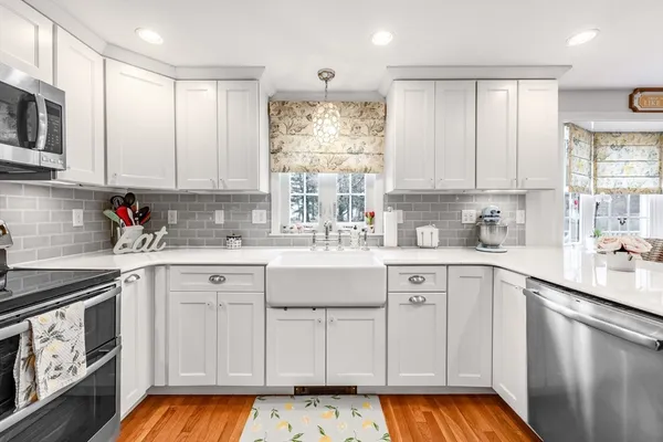 $699,000 | 4 Magnolia Terrace, Stoneham, MA 02180