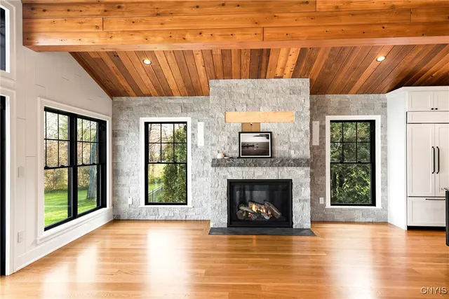 $3,299,900 | 2010 West Lake Road, Skaneateles, NY 13152