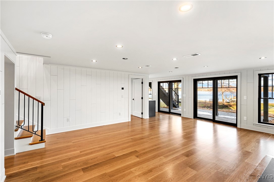 2010 West Lake Road Skaneateles, NY 13152 - Photo 33 of 43