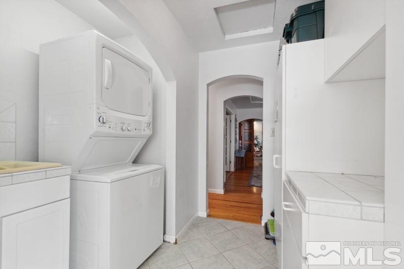 21025 Ames Lane Reno, NV 89521 - Photo 8 of 34 a utility room with dryer and washer
