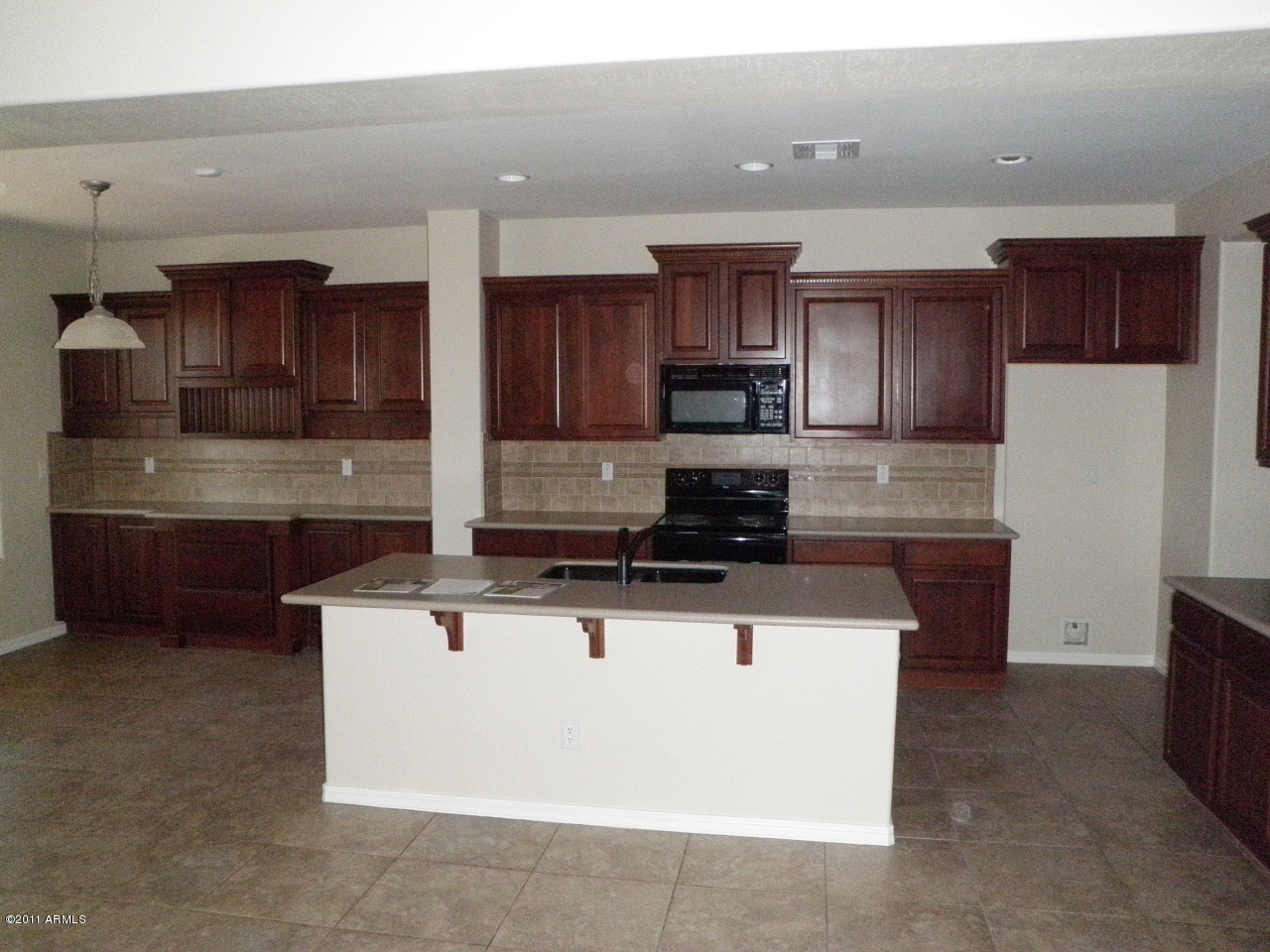 15211 West Boca Raton Road Surprise, AZ 85379 - Photo 3 of 18 Kitchen