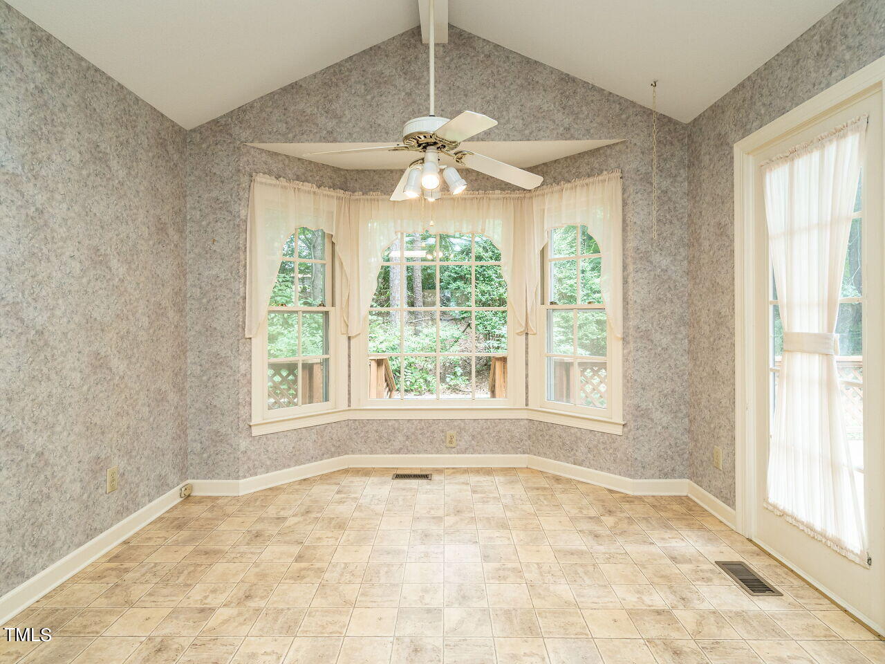11413 Dunleith Drive Raleigh, NC 27614 - Photo 17 of 49 Breakfast Nook