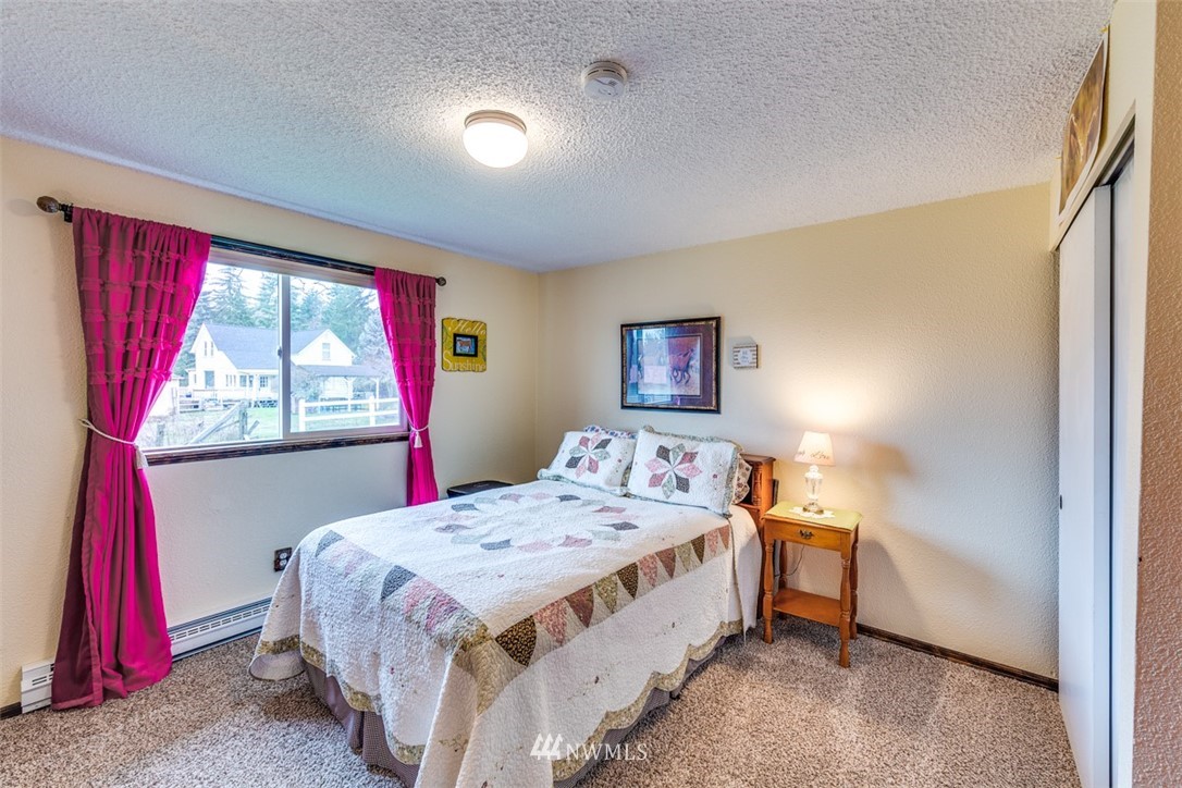 20875 Pugh Road Northeast Poulsbo, WA 98370 - Photo 15 of 25 Gallery Image 15
