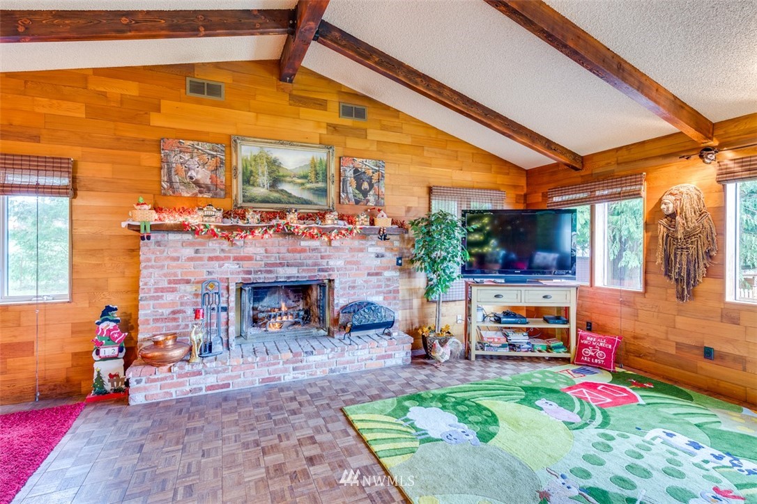 20875 Pugh Road Northeast Poulsbo, WA 98370 - Photo 7 of 25 Gallery Image 7