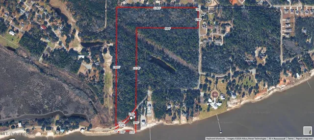 $4,300,000 | South Main And Belle Fountain Beach Street, Ocean Springs, MS 39564