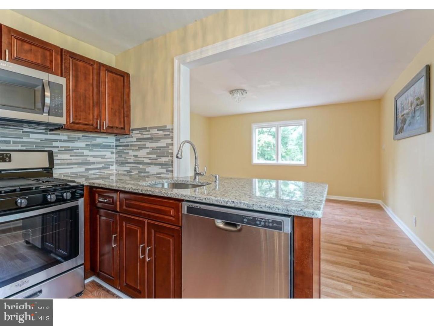 219 Deptford Road Glassboro, NJ 08028 - Photo 8 of 23 Kitchen