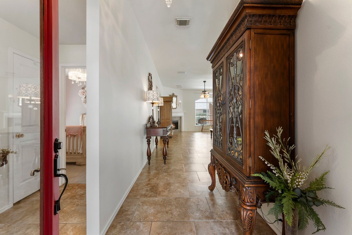 2015 Louetta Brook Court Spring, TX 77388 - Photo 2 of 28 a hallway with view of living room