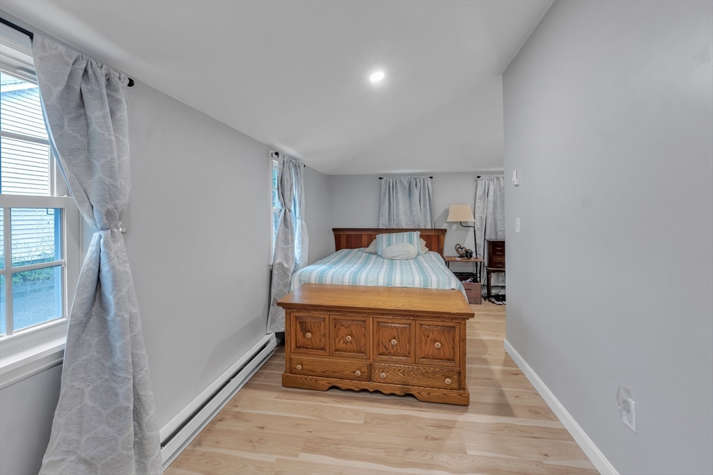 21 Myrtle Avenue Sterling, MA 01564 - Photo 14 of 24