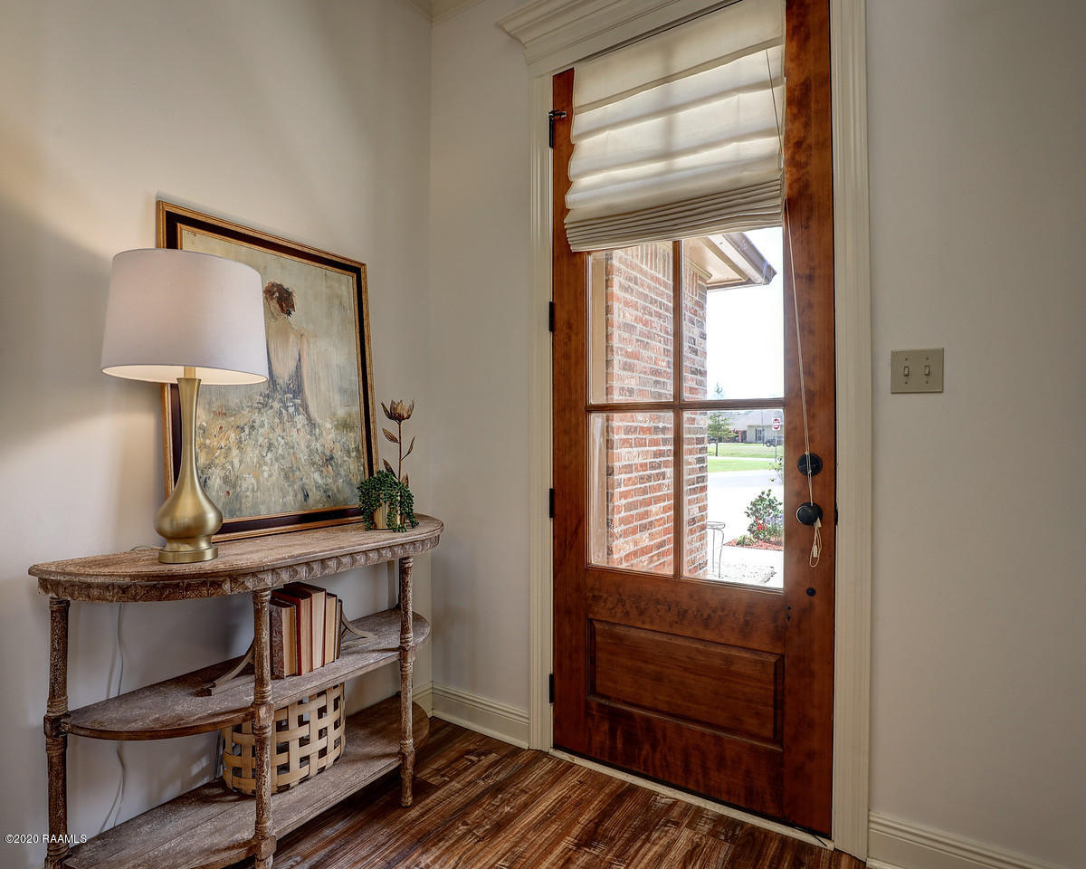 101 Biscayne Lane Lafayette, LA 70508 - Photo 2 of 30 Entrance Hall