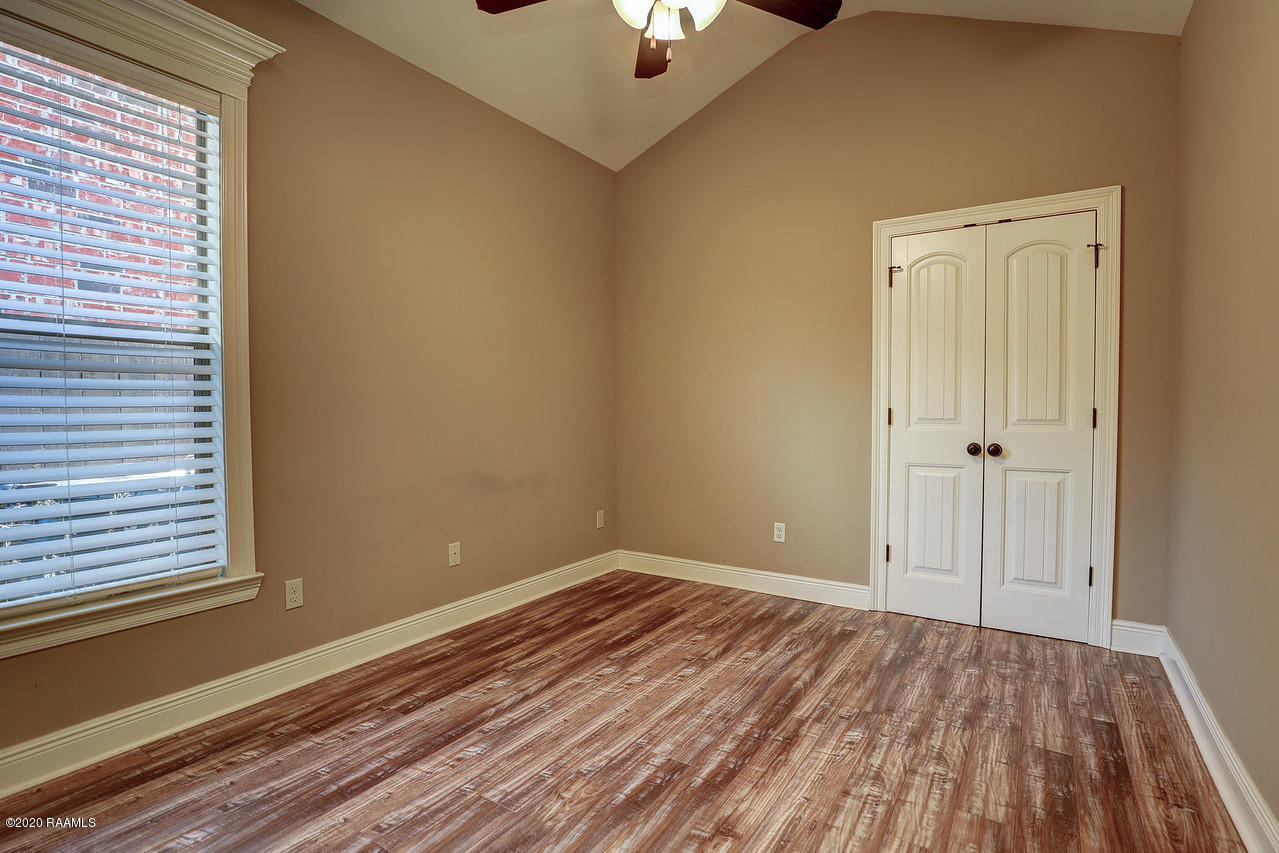 101 Biscayne Lane Lafayette, LA 70508 - Photo 22 of 30 Bedroom 2
