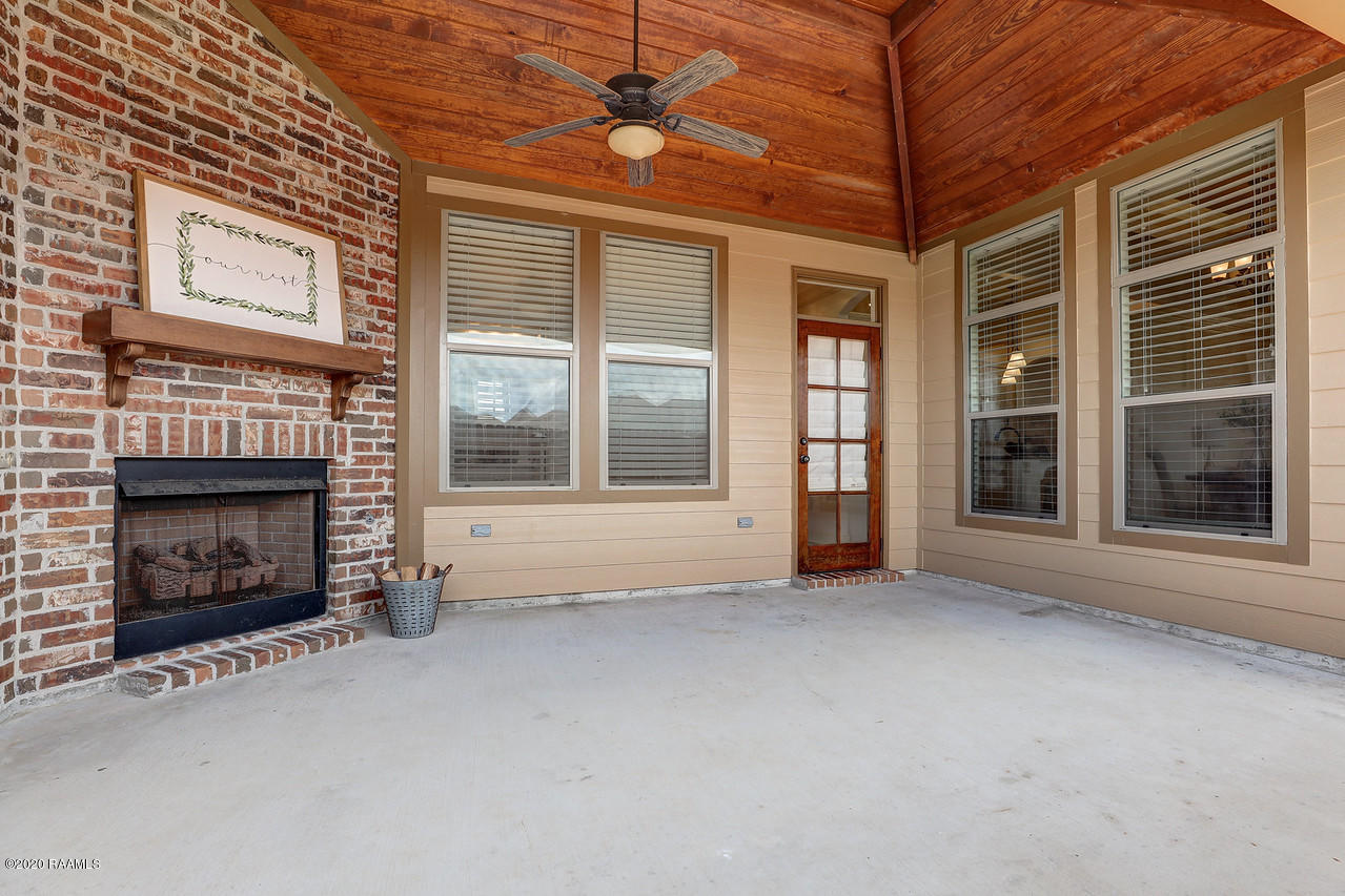 101 Biscayne Lane Lafayette, LA 70508 - Photo 28 of 30 Outdoor Living Area