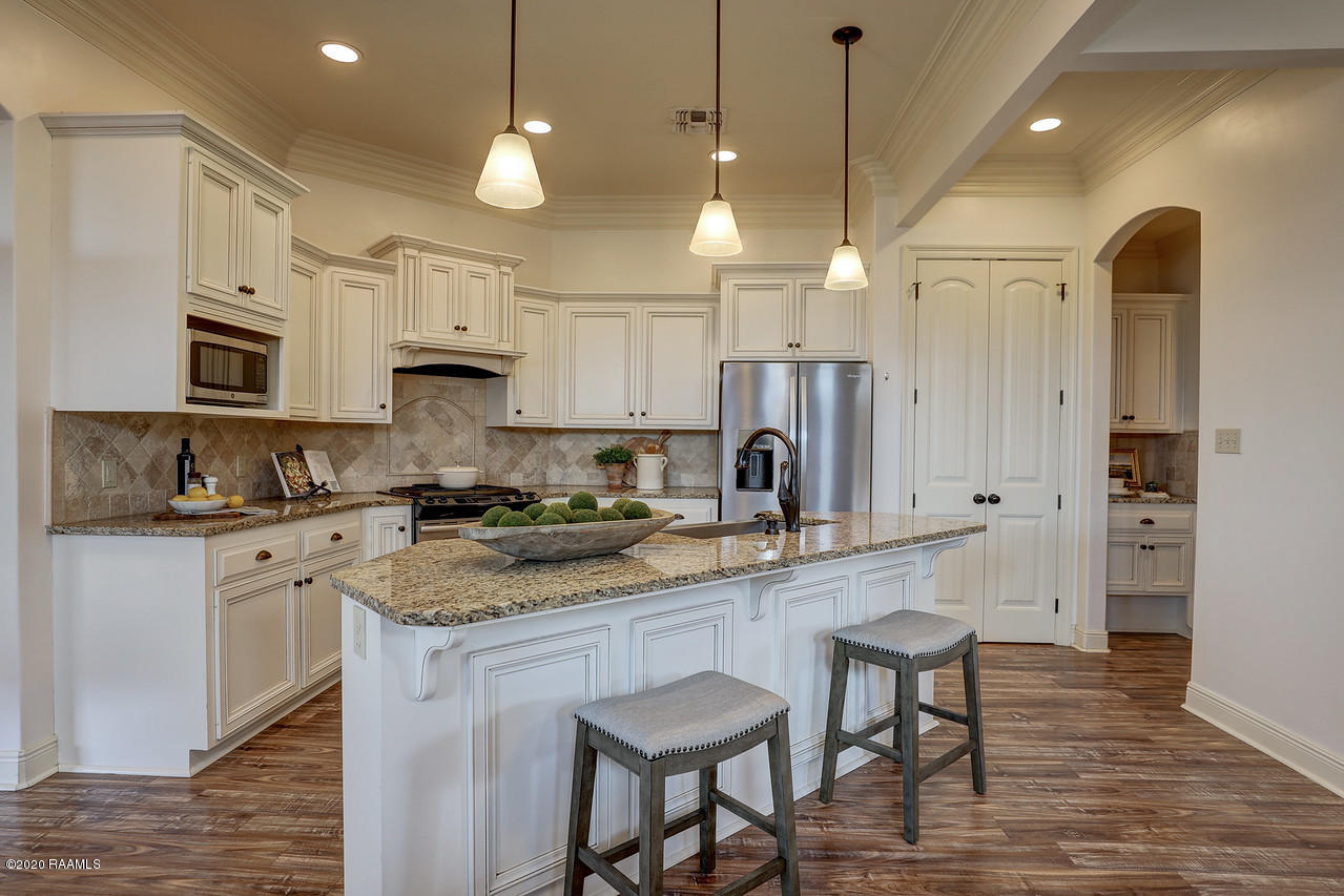 101 Biscayne Lane Lafayette, LA 70508 - Photo 9 of 30 Kitchen