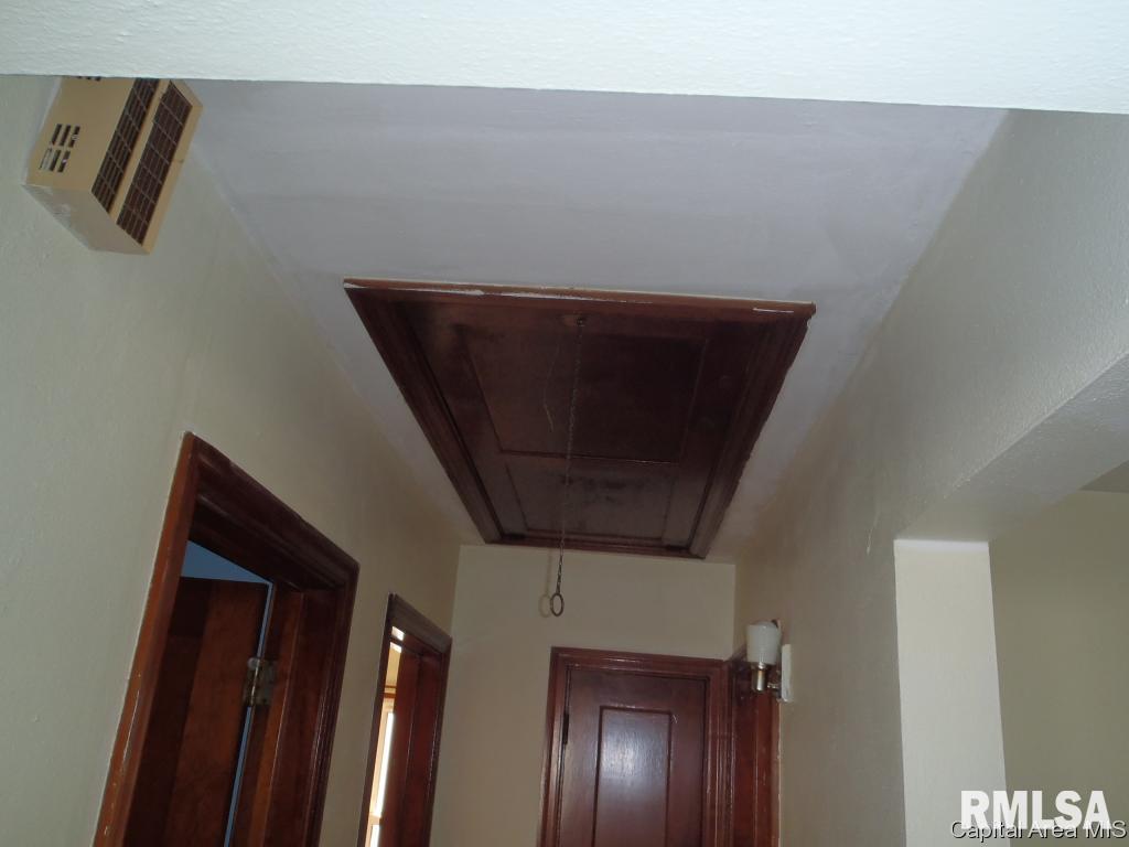 3018 South 3rd Street Springfield, IL 62703 - Photo 6 of 15