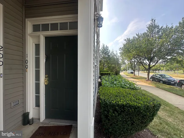 $475,000 | 680 Orchard Ridge Drive, Unit 100, Gaithersburg, MD 20878