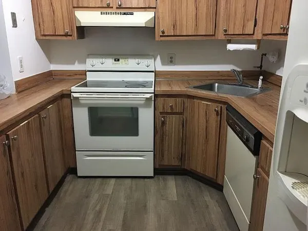 $192,000 | 4807 Sable Pine Circle, Unit 942B1, West Palm Beach, FL 33417