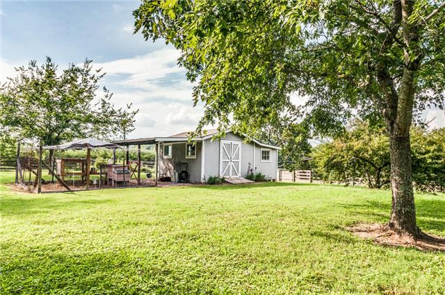 9550 Mullins Road Arrington, TN 37014 - Photo 20 of 20 This is one of 3 additional structures and it has electricity and a water spigot is just outside the door