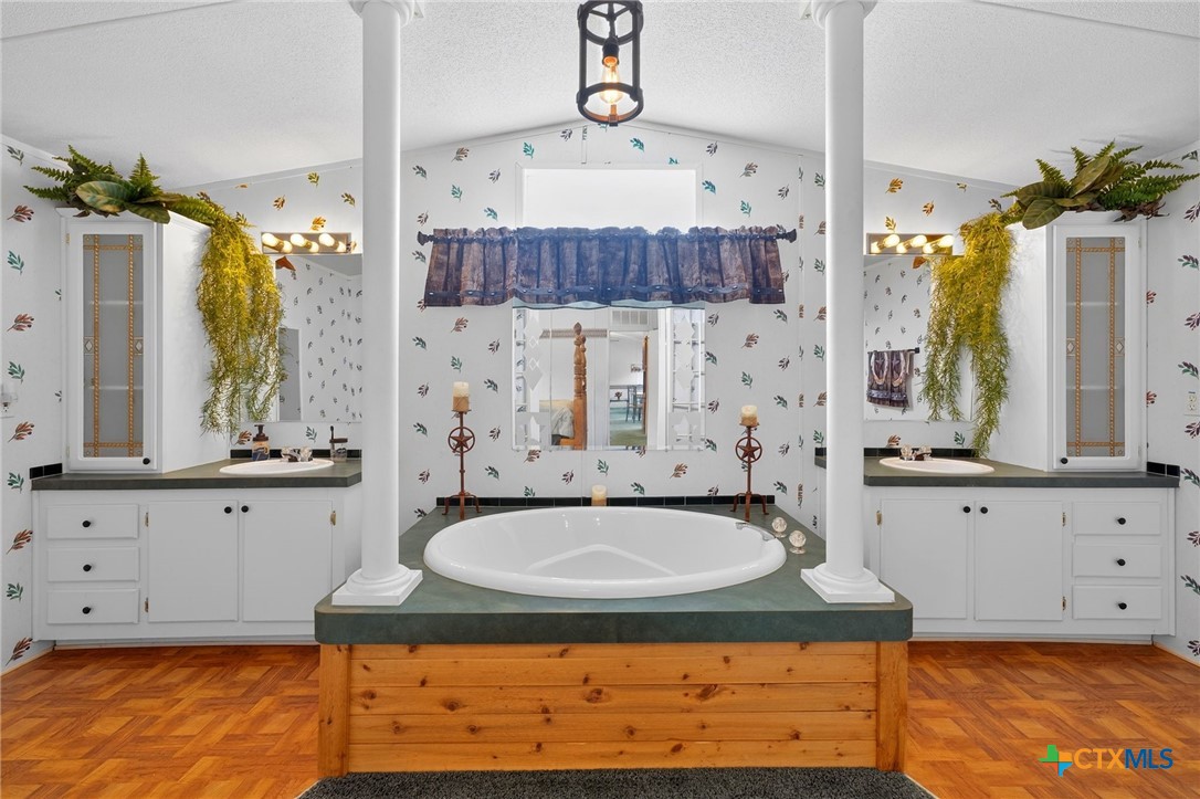 143 Bluff View Drive Spring Branch, TX 78070 - Photo 13 of 27