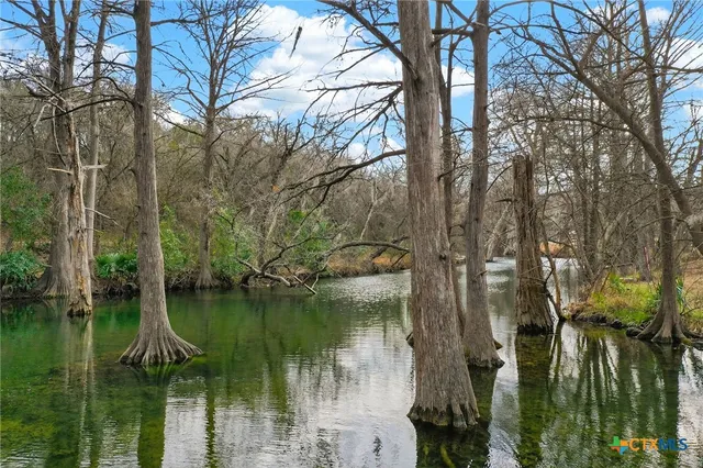 $200,000 | 143 Bluff View Drive, Spring Branch, TX 78070