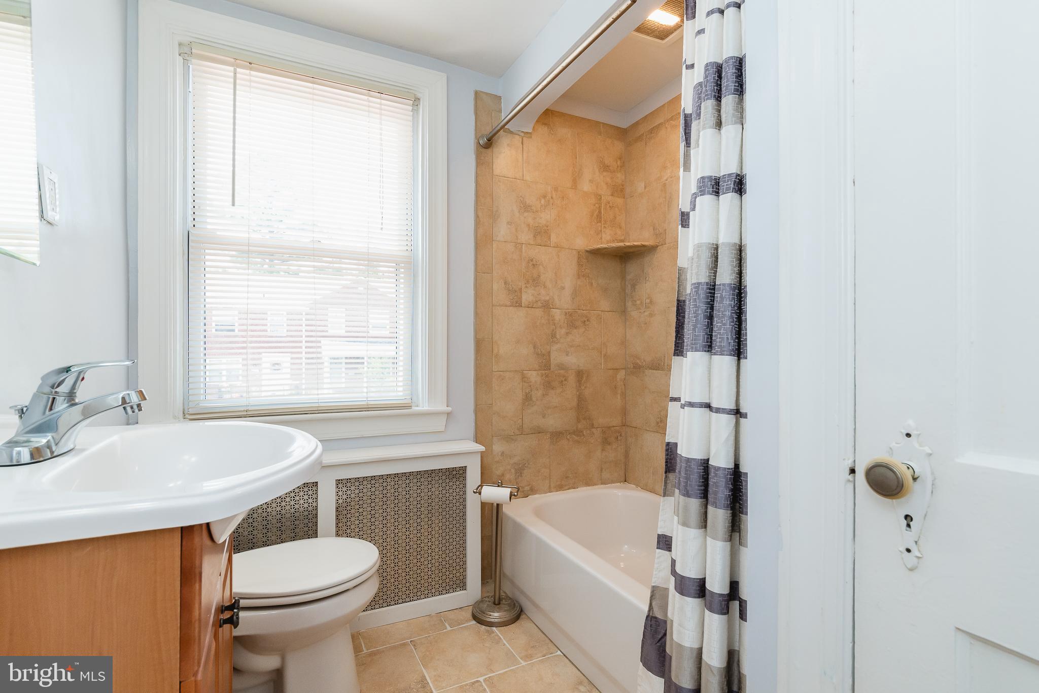 3815 Kimble Road Baltimore, MD 21218 - Photo 26 of 46 Bath Upper
