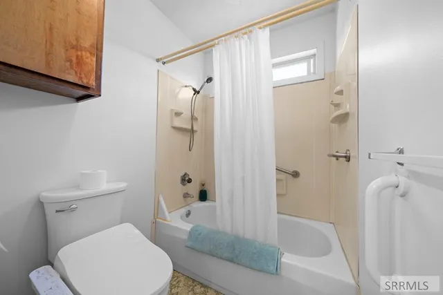 $340,000 | 226 West Center Street, Firth, ID 83236