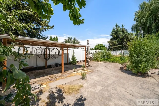 $340,000 | 226 West Center Street, Firth, ID 83236