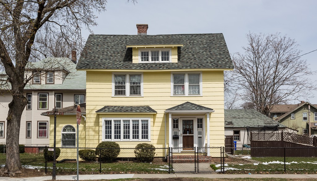4 Larkspur Street Springfield, MA 01108 - Photo 1 of 24