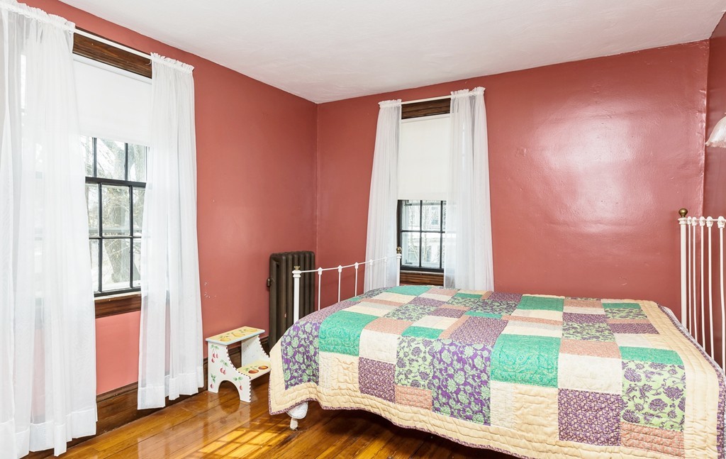 4 Larkspur Street Springfield, MA 01108 - Photo 18 of 24