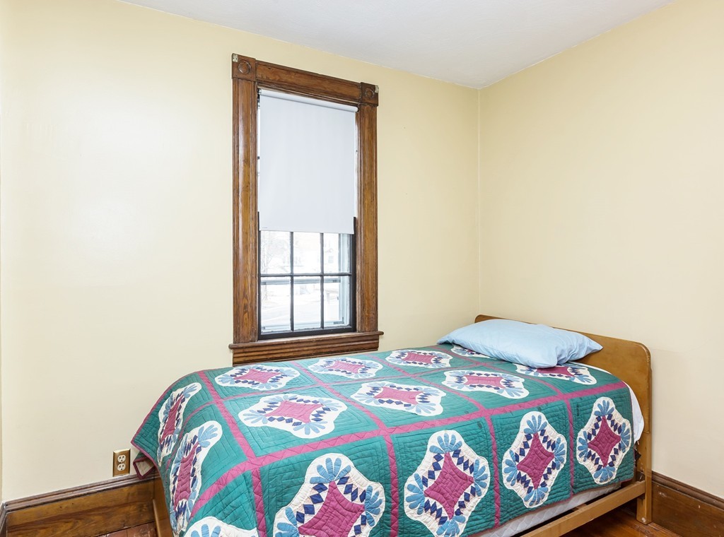4 Larkspur Street Springfield, MA 01108 - Photo 19 of 24
