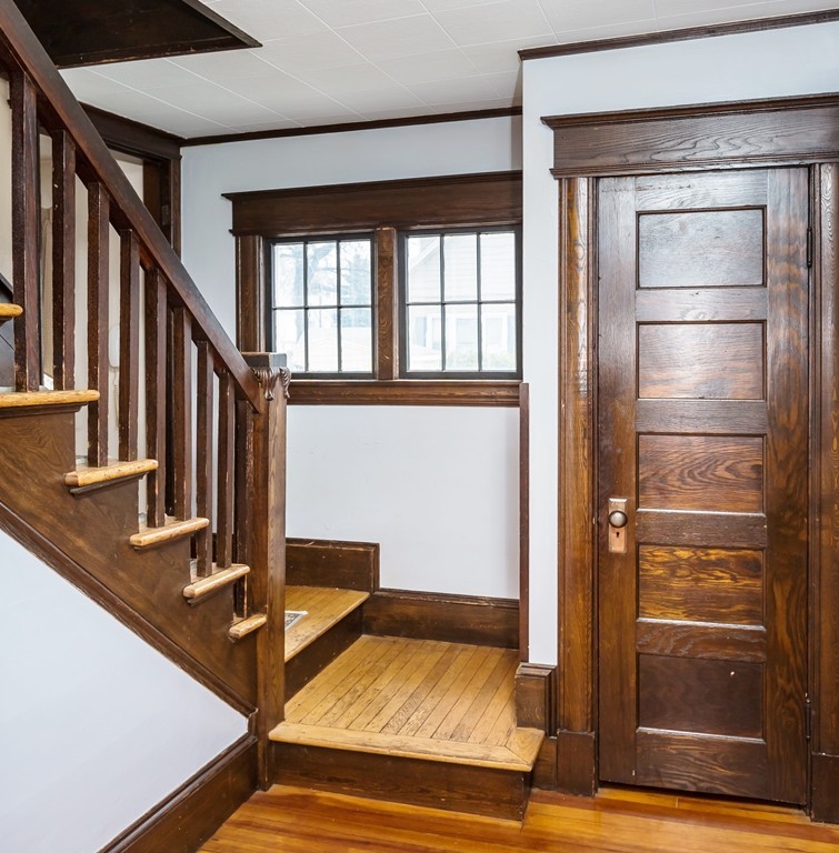 4 Larkspur Street Springfield, MA 01108 - Photo 4 of 24