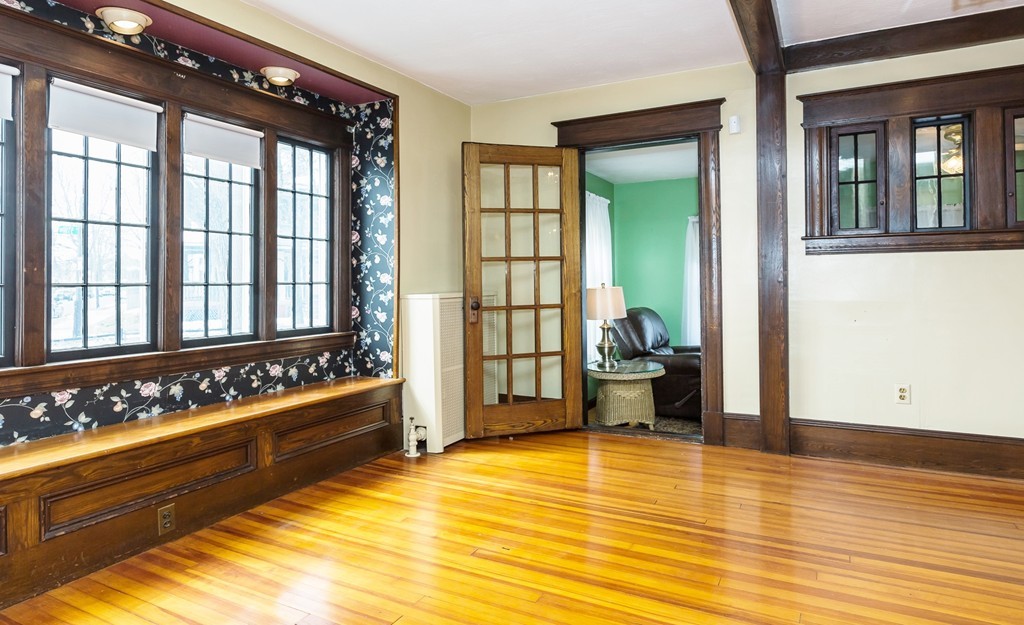 4 Larkspur Street Springfield, MA 01108 - Photo 8 of 24