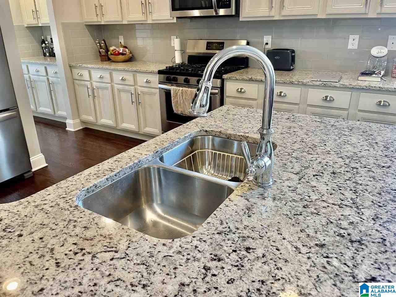 4036 Laura Lane Chelsea, AL 35043 - Photo 10 of 47