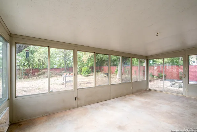 $289,000 | 522 Indigo Drive, San Antonio, TX 78216