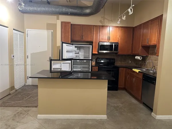 $2,499 | 2001 Biscayne Boulevard, Unit 3503, Miami, FL 33137