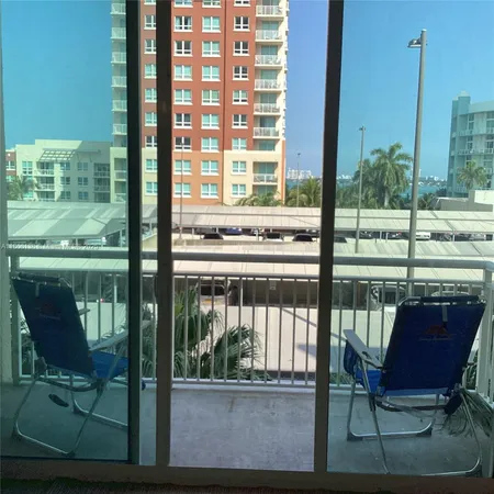 $2,499 | 2001 Biscayne Boulevard, Unit 3503, Miami, FL 33137