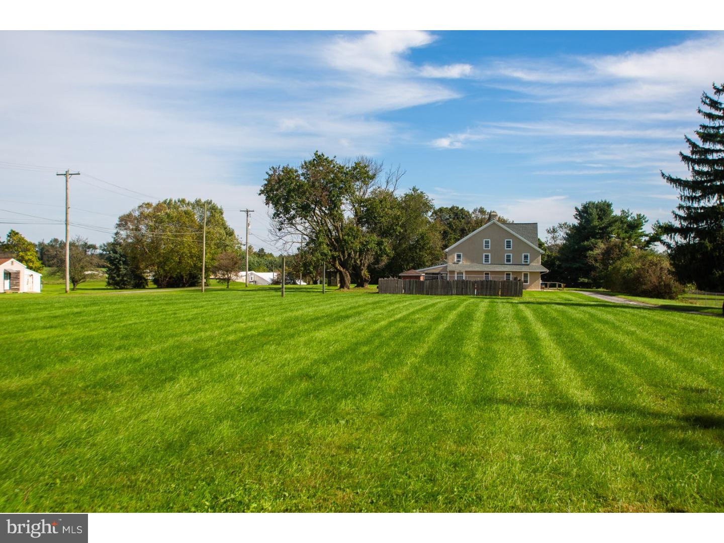 291 New Garden Road Avondale, PA 19311 - Photo 6 of 25 a view of yard with green space