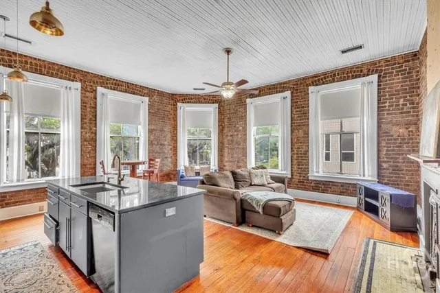 $2,900 | 20 West Oglethorpe Avenue, Unit D, Savannah, GA 31401